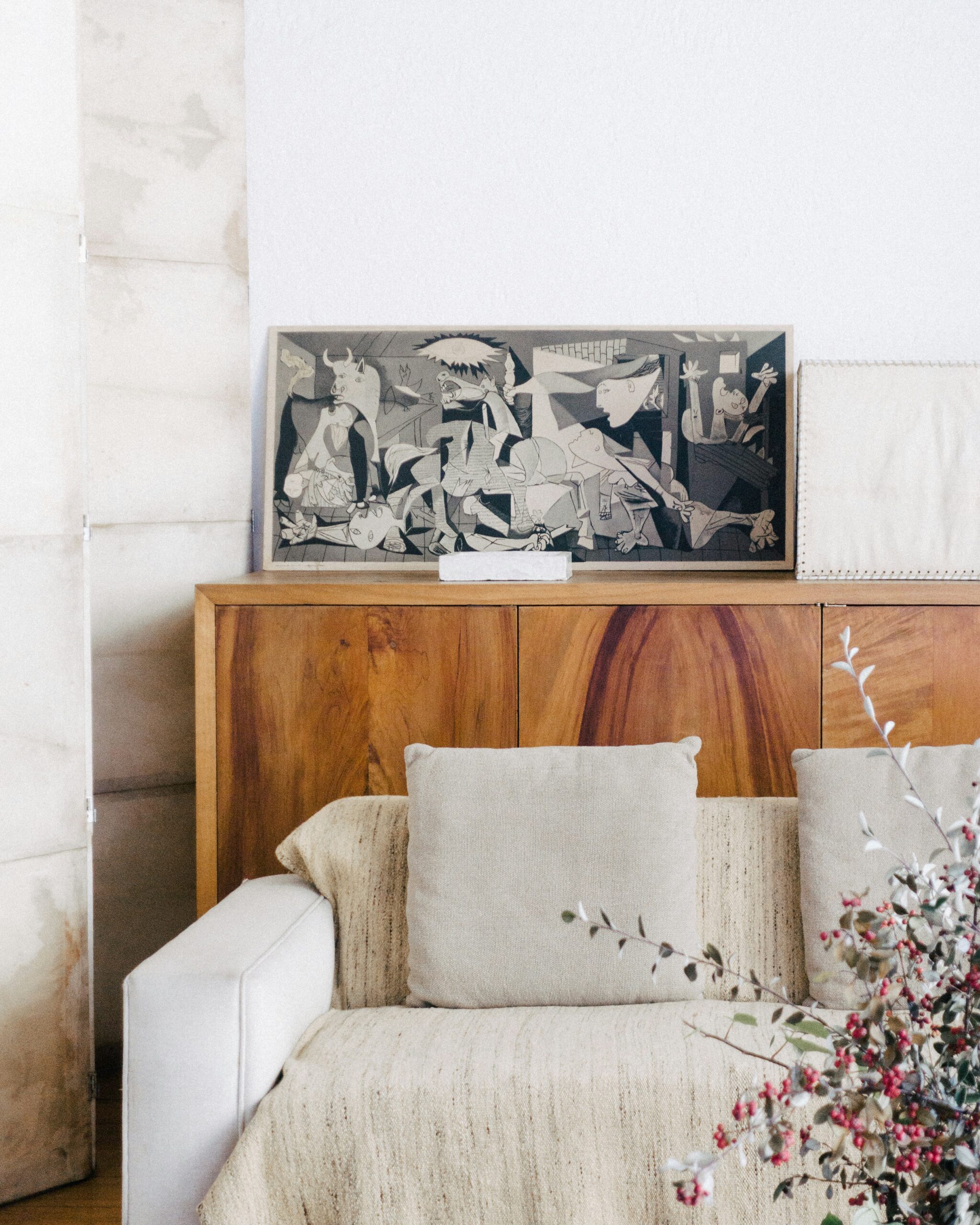 https://unsplash.com/photos/brown-wooden-sideboard-beside-beige-fabric-sofa-t_64epomhIs?utm_content=creditShareLink&utm_medium=referral&utm_source=unsplash