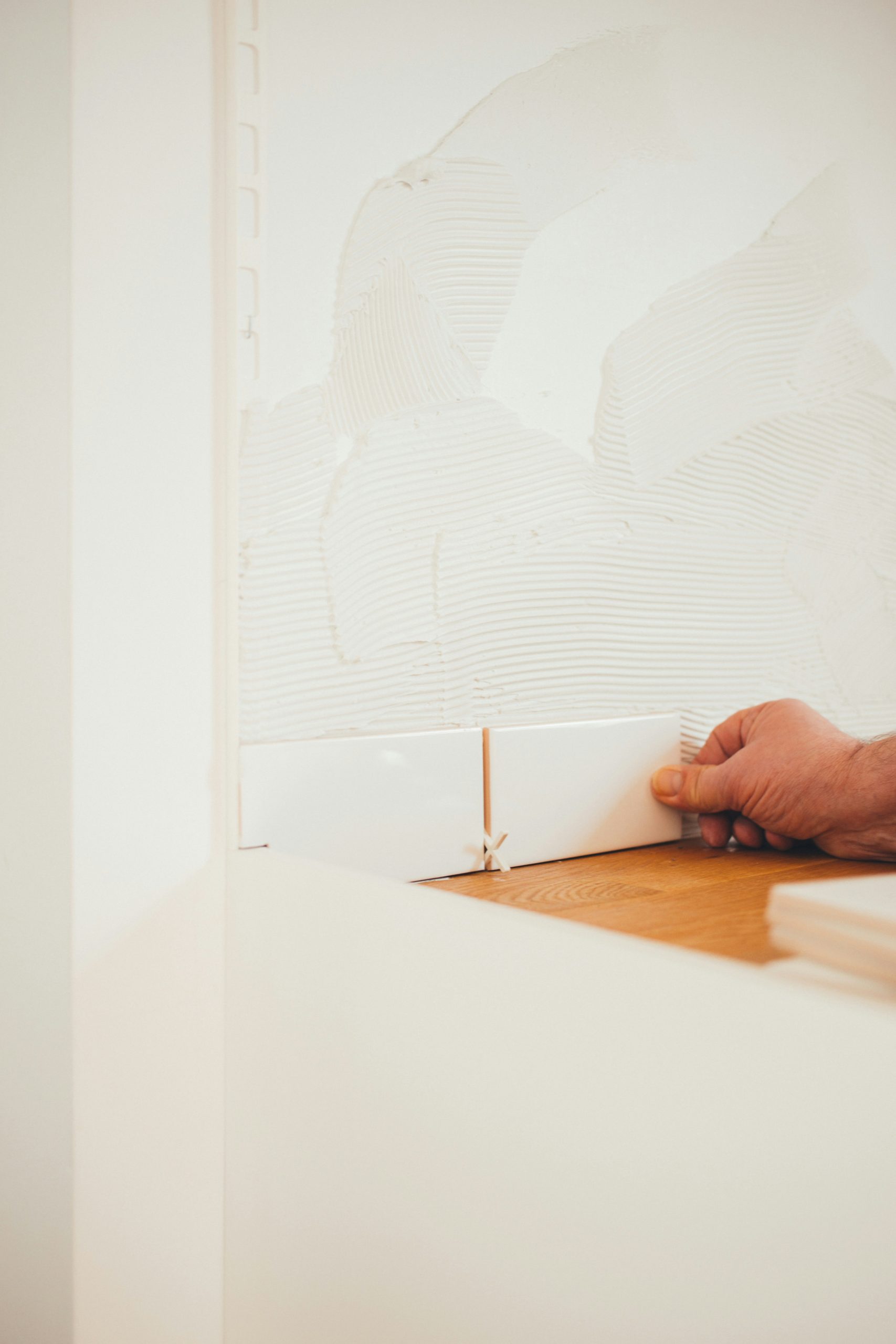 https://unsplash.com/photos/person-holding-white-tile-LyQi9DS7AEg?utm_content=creditShareLink&utm_medium=referral&utm_source=unsplash