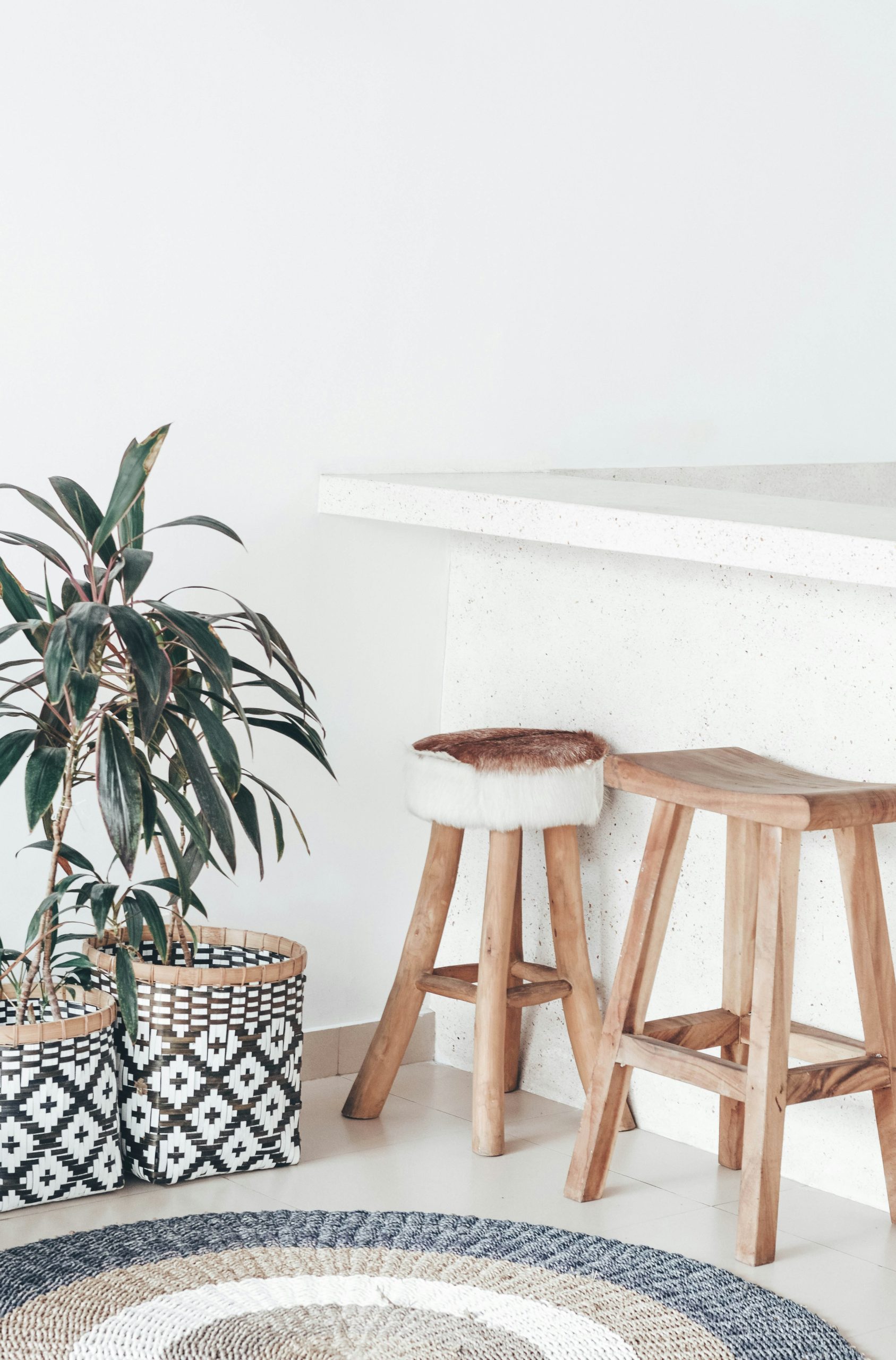 https://unsplash.com/photos/two-brown-stools-near-plant-0B48wrSce1s?utm_content=creditShareLink&utm_medium=referral&utm_source=unsplash